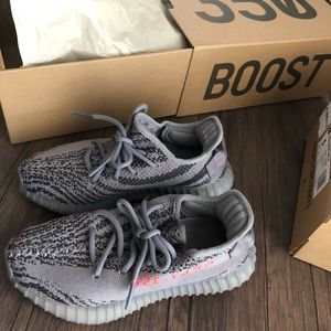 Yeezy boost 350 V2 beluga size 5